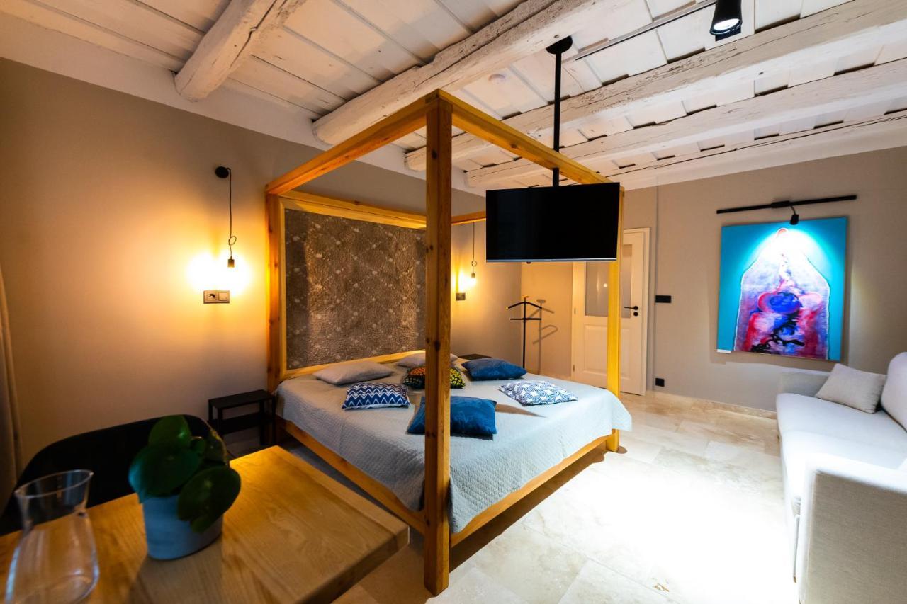 Hotel Desatero Mikulov Kültér fotó